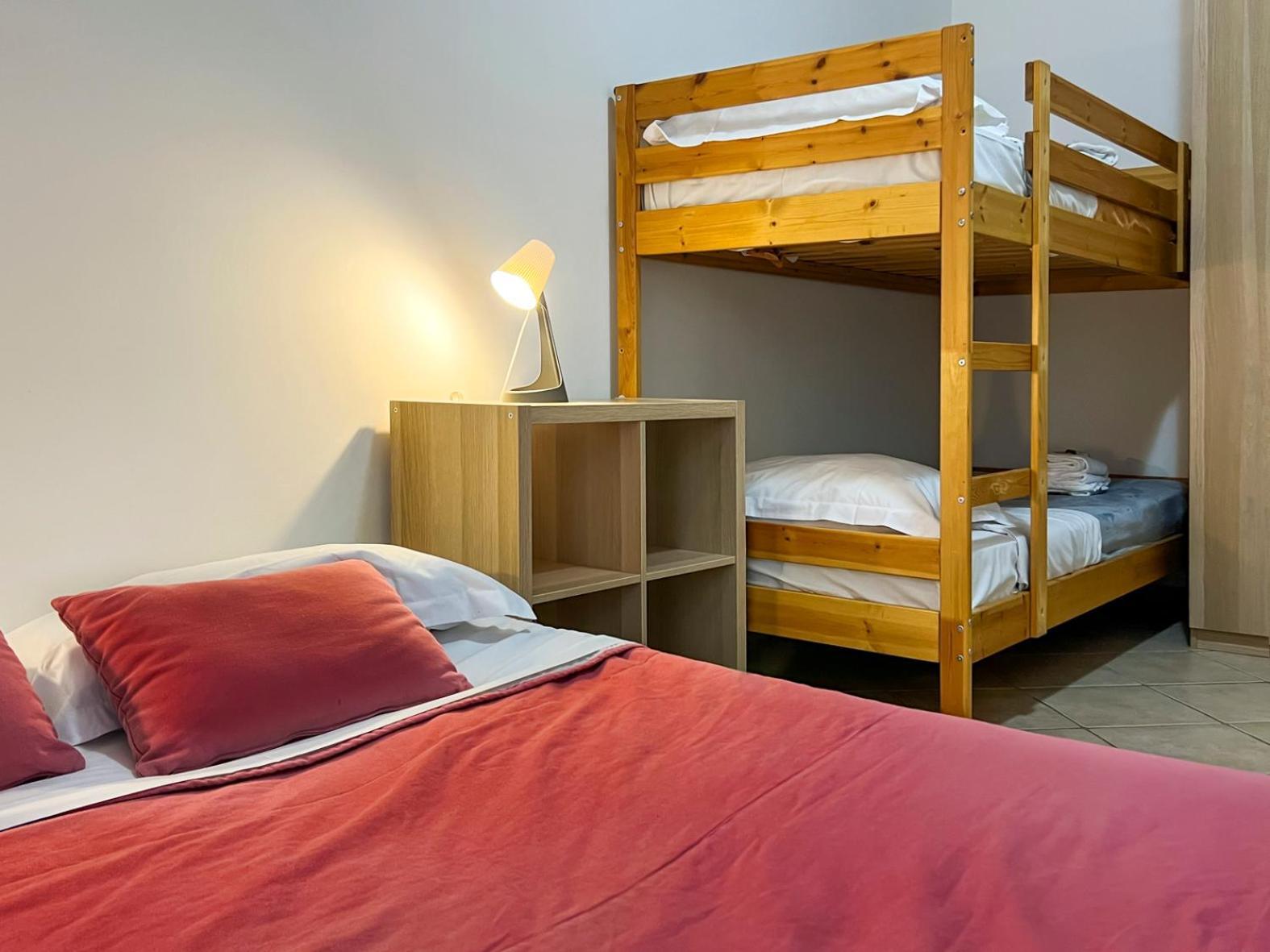 Spacious Apartment Near St Peter'S Church Рим Екстериор снимка
